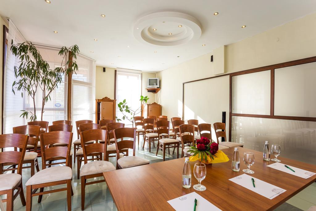 Family Hotel Teteven Dış mekan fotoğraf