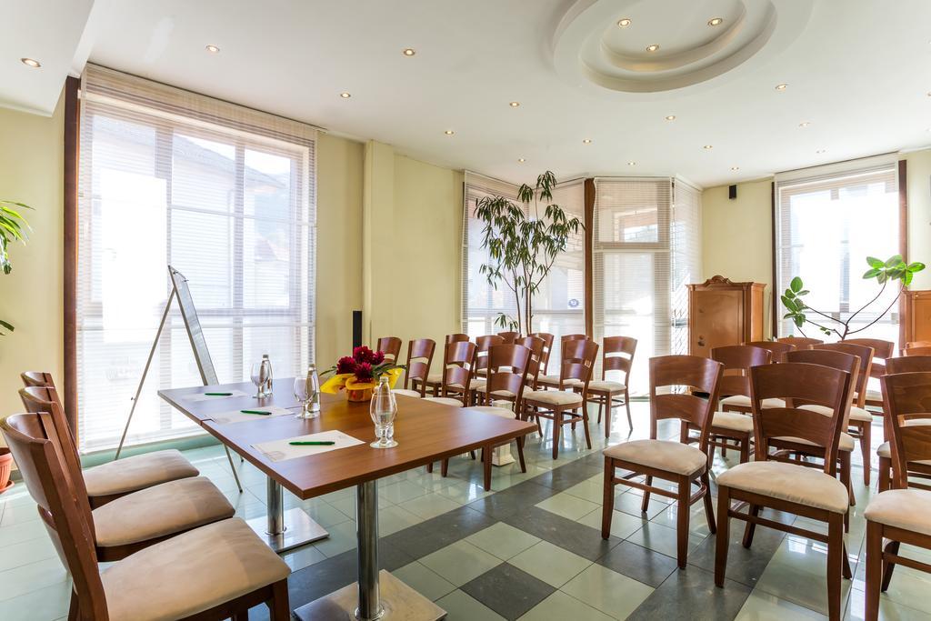 Family Hotel Teteven Dış mekan fotoğraf