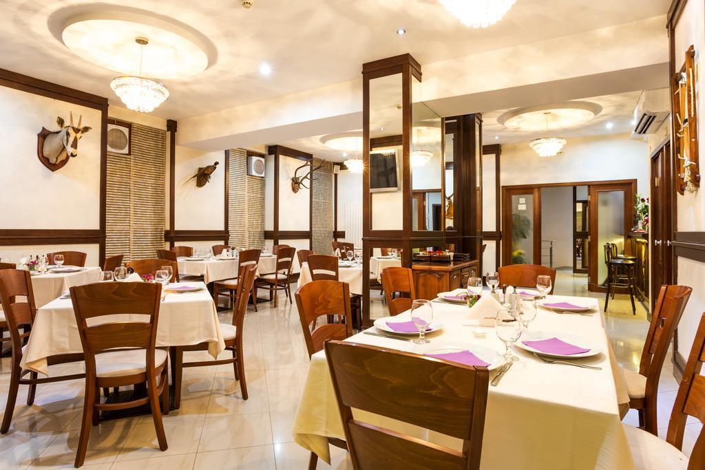 Family Hotel Teteven Dış mekan fotoğraf