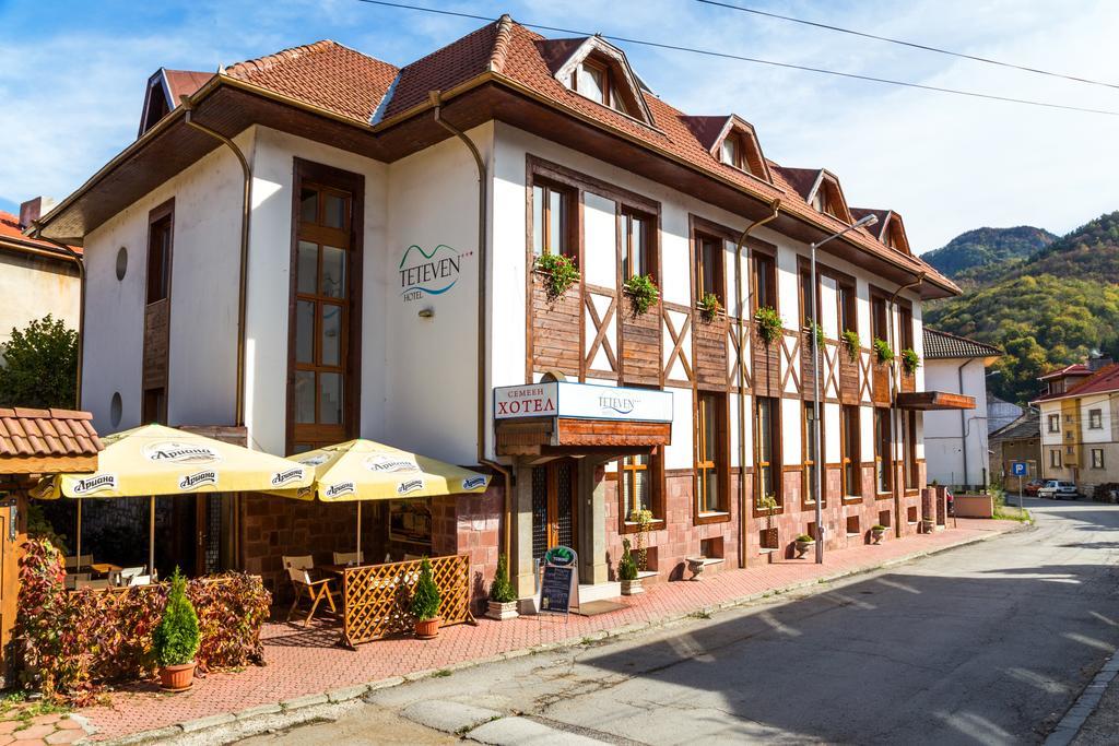Family Hotel Teteven Dış mekan fotoğraf